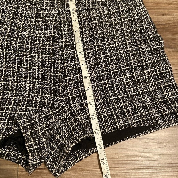 Urban Outfitters Houndstooth Shorts - Picture 5 of 5